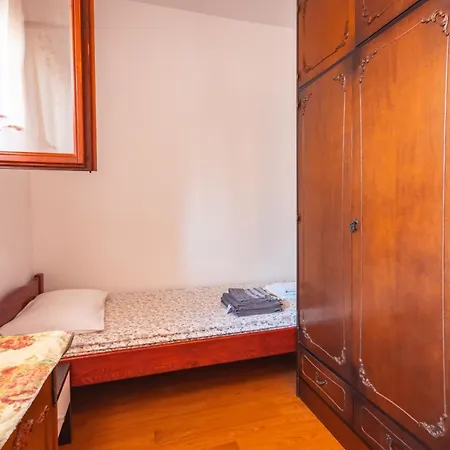 Diving In Apartman