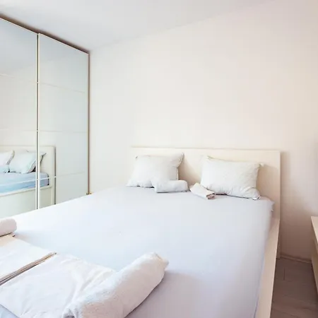 Diving In Apartment *