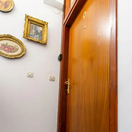 Diving In Apartment *